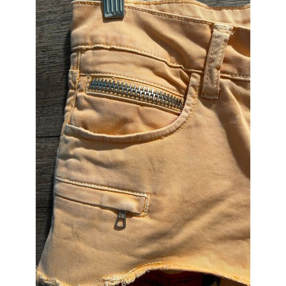 Rockstar Sushi Distressed Cutoff Shorts Size 26 Peach Zip Pocket Denim - Picture 3 of 7